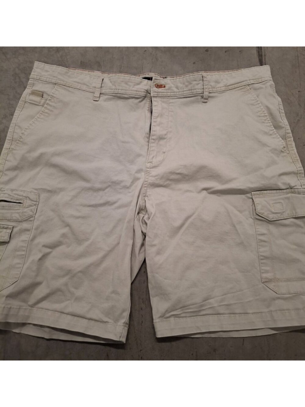 Weatherproof Mens 42W Beige Cotton Blend Cargo Shorts With Pockets